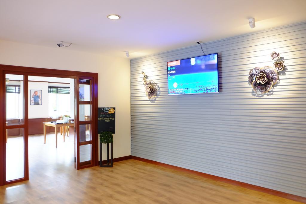 Studio Khon Kaen By Icheck Inn Luaran gambar