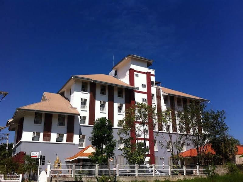 Studio Khon Kaen By Icheck Inn Luaran gambar